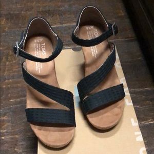 Toms Wedges